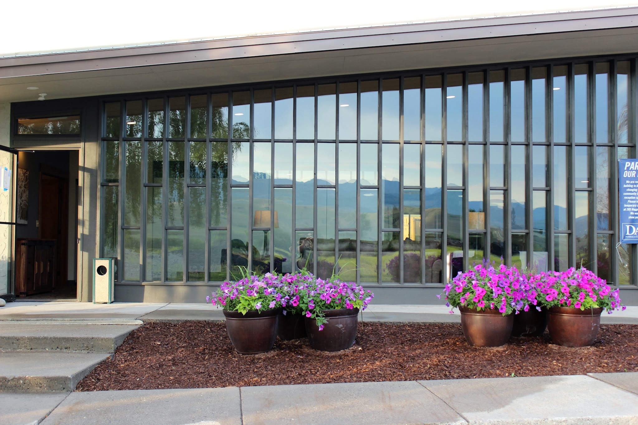 Dahl Funeral & Cremation Service - Main photo