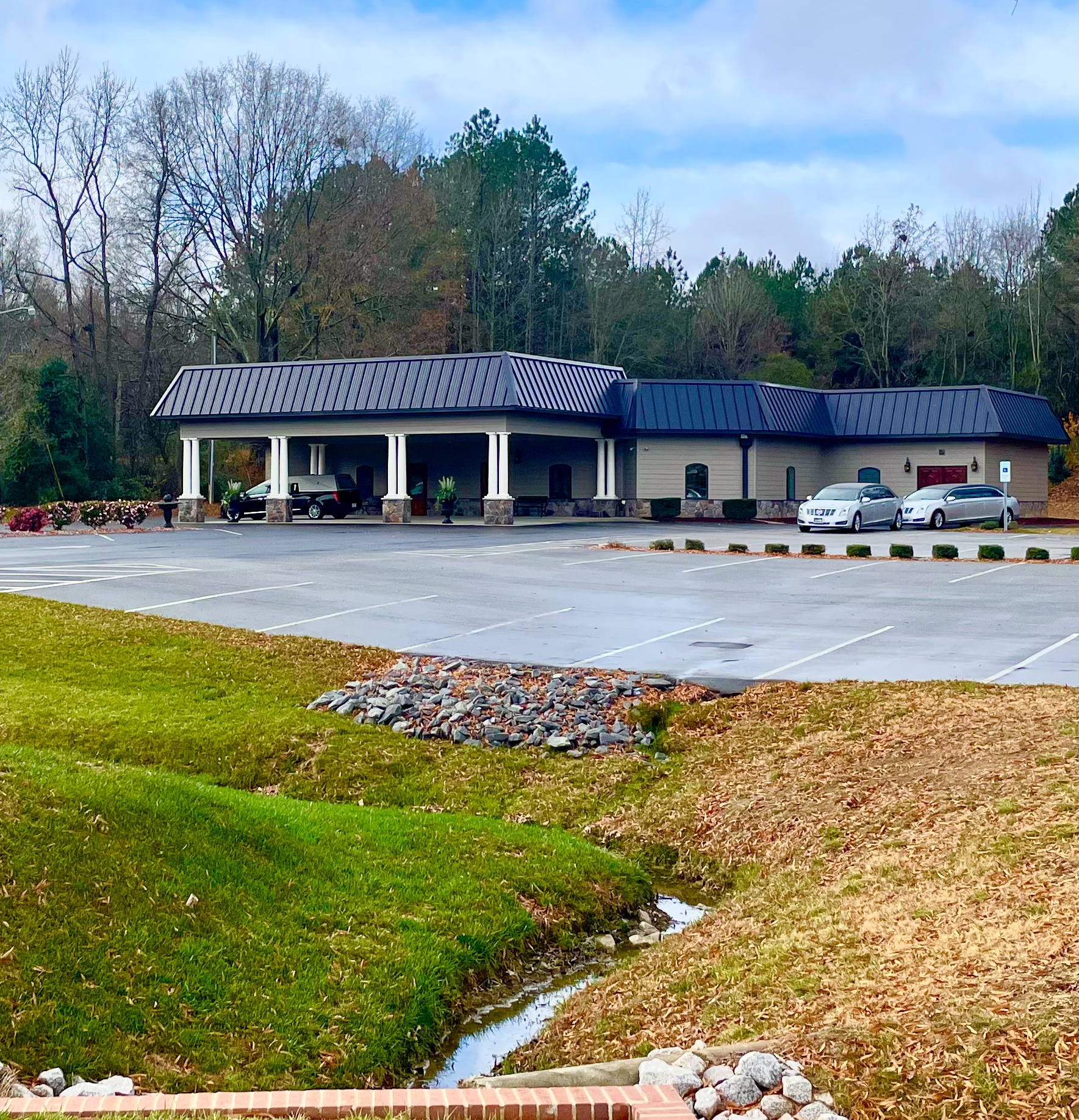 Holland Funeral Service & Crematory - Main photo